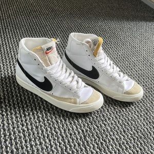 Nike Blazers Women